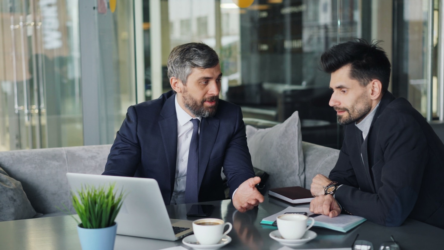 Resolving Commercial Conflicts Through Expert Mediation